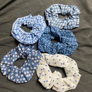 Brand new 5 piece scrunchies
